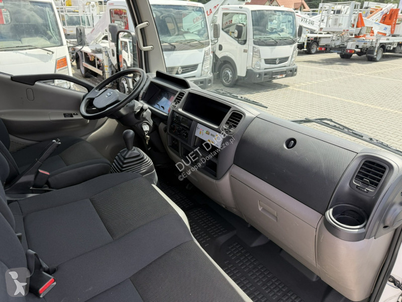 Furgoneta Nissan