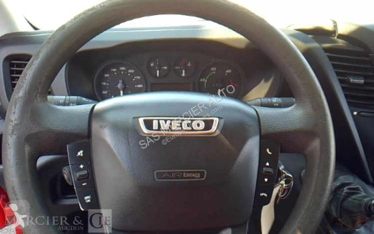 عربة نفعية Iveco