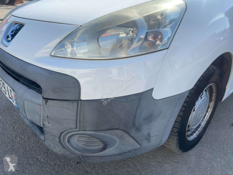 عربة نفعية Peugeot