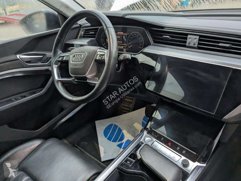 Véhicule utilitaire Audi