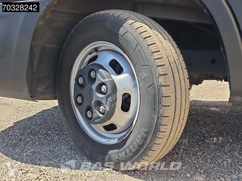 عربة نفعية Iveco 35C16 3.0L - Plataforma...