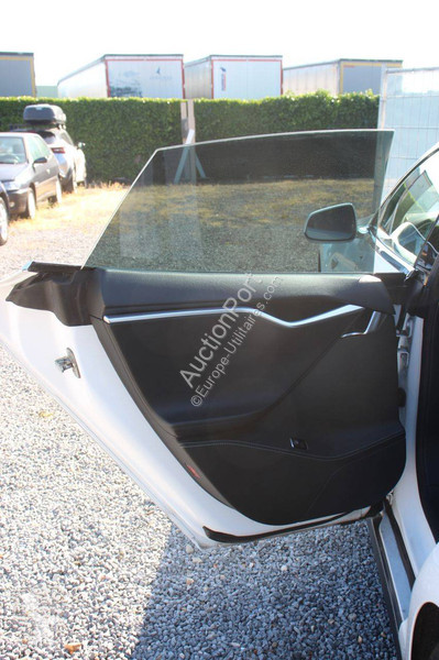 Furgoneta Tesla P85+