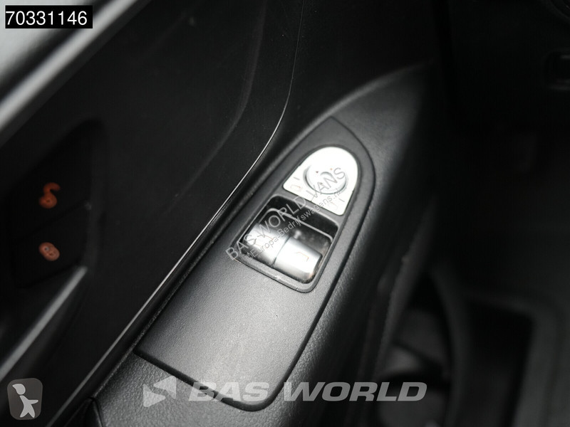 Коммерческий автомобиль Mercedes 114 Automaat...