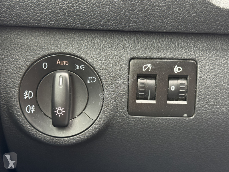 Samochód dostawczy Volkswagen 37kWh 113PK L2H1...