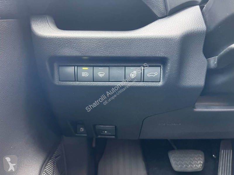 Samochód dostawczy Toyota (5) Hybrid 4x2 Team...