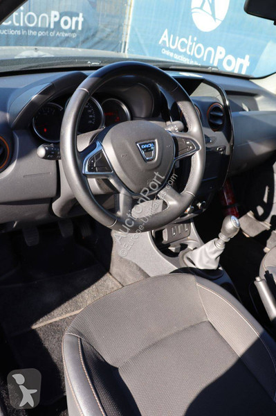 عربة نفعية Dacia