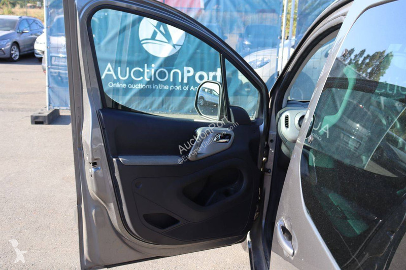 Véhicule utilitaire Peugeot