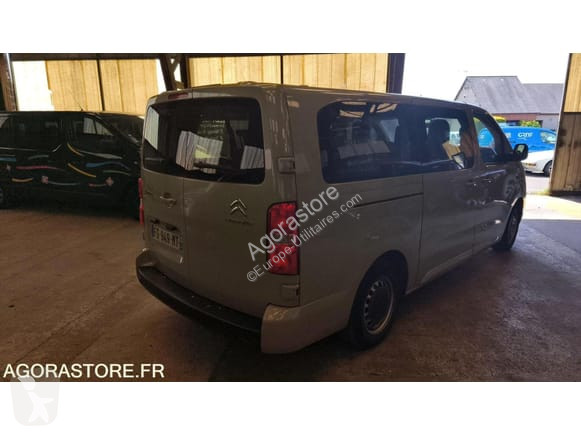 Véhicule utilitaire