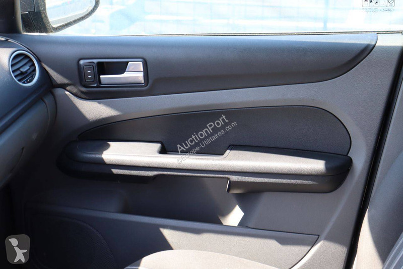 عربة نفعية Ford
