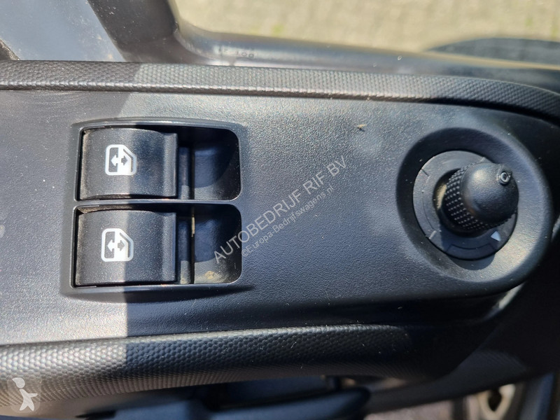 Furgoneta Iveco 35C18 3.0D 180PK L4H2 N1...