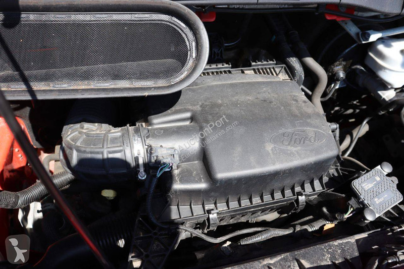 Véhicule utilitaire Ford