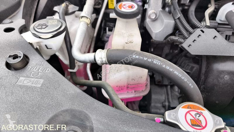 Véhicule utilitaire Lexus ES300H