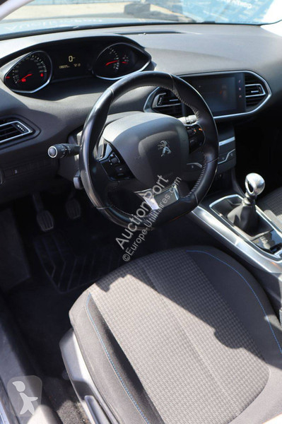 Véhicule utilitaire Peugeot