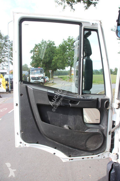 Véhicule utilitaire Iveco 80-210