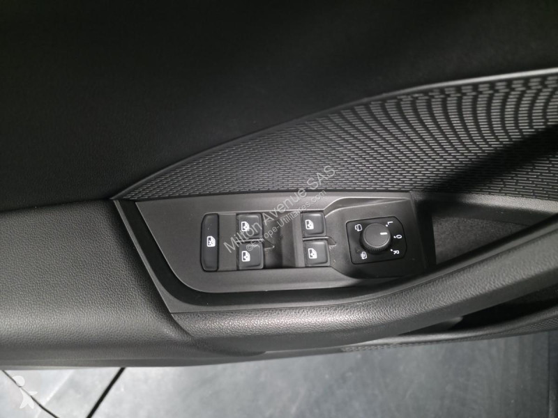 Véhicule utilitaire Skoda OCTAVIA Combi 2.0 TDI...