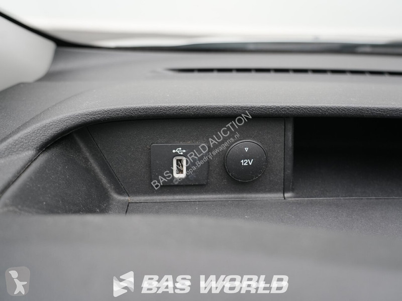 Véhicule utilitaire Ford 130PK