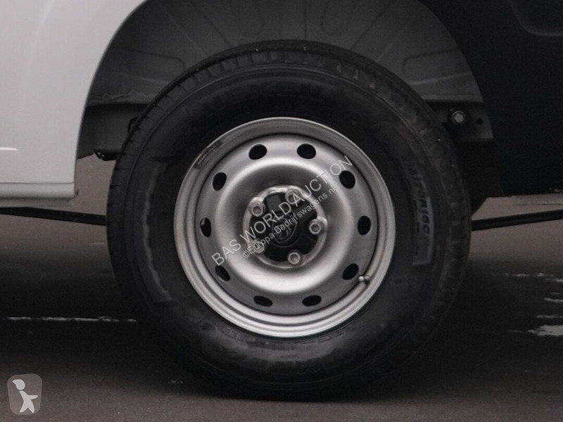 Véhicule utilitaire Peugeot 120pk