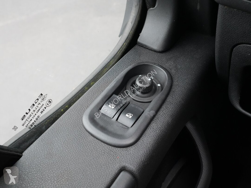 Véhicule utilitaire Opel 145PK