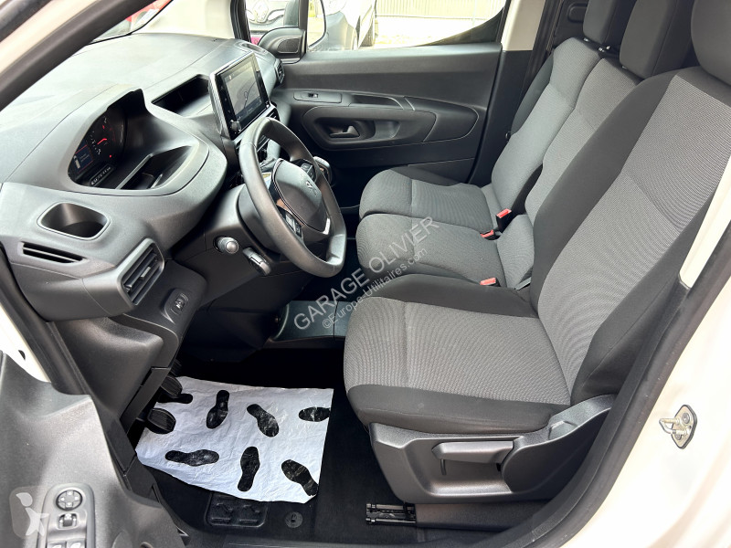 Furgoneta Peugeot Standard 650KG 1.5 Bluehdi...