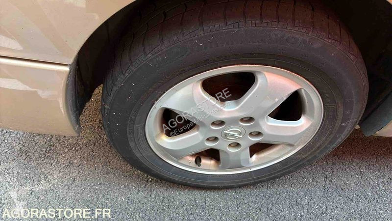 Véhicule utilitaire Opel VIVARO