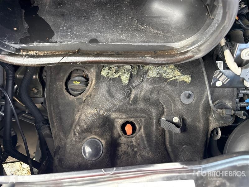 Véhicule utilitaire Opel 2.2