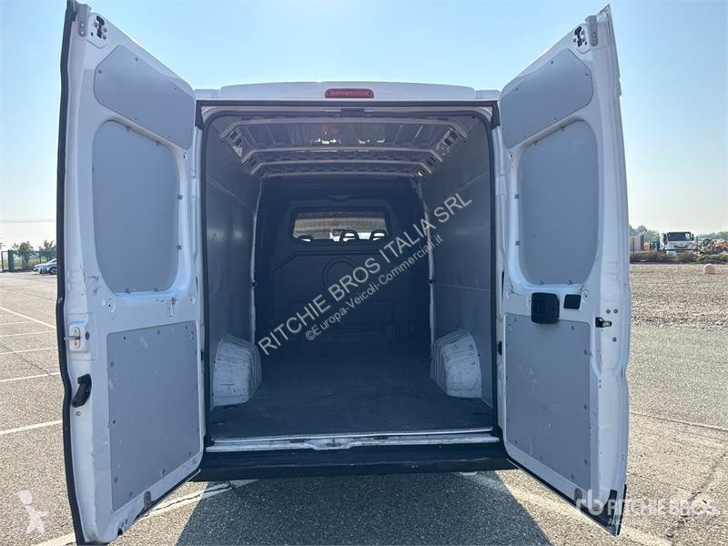 Véhicule utilitaire Opel 2.2 103 KW Mixto KA L4H2
