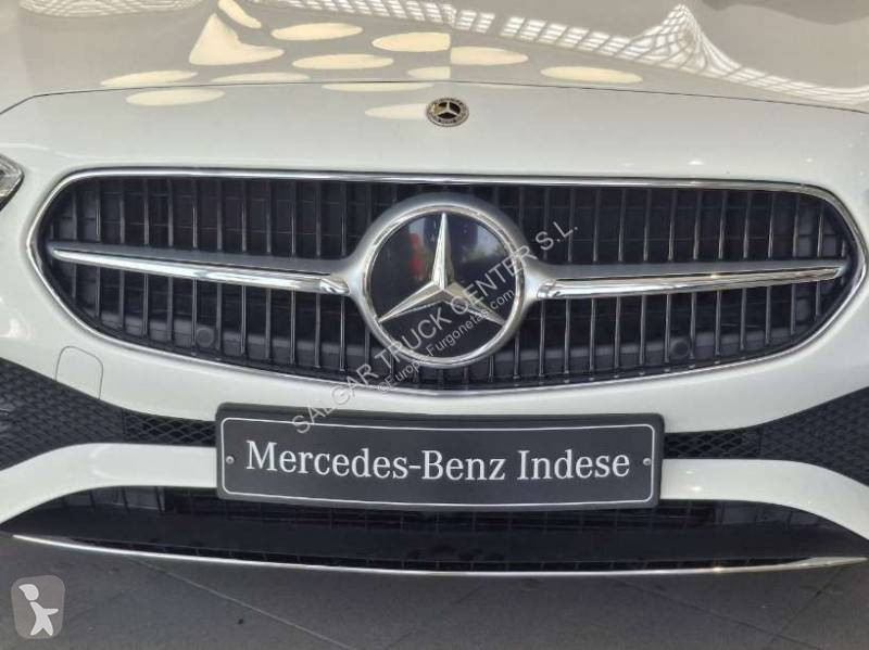 Комерційні автомобілі Mercedes 200