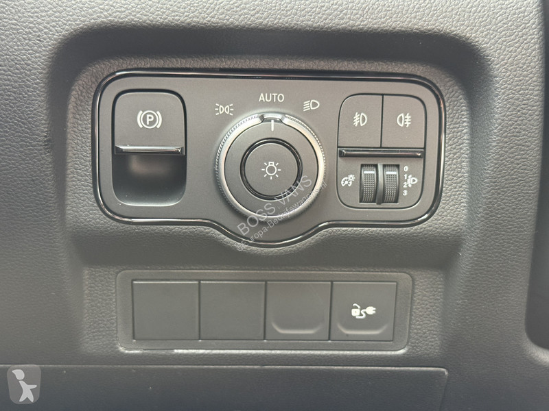 Комерційні автомобілі Mercedes Pro 51kWh 122PK...