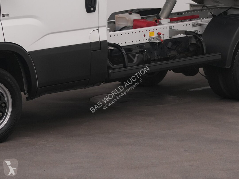 Furgoneta Iveco 35C16