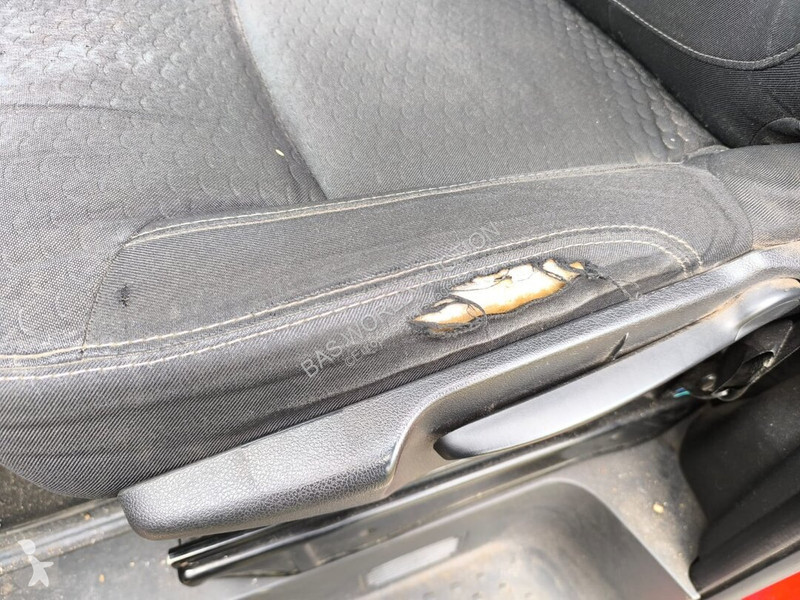 Лекотоварен автомобил Opel 120PK