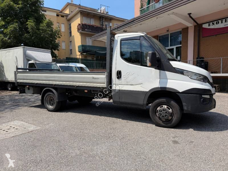 Furgoneta Iveco 35C12