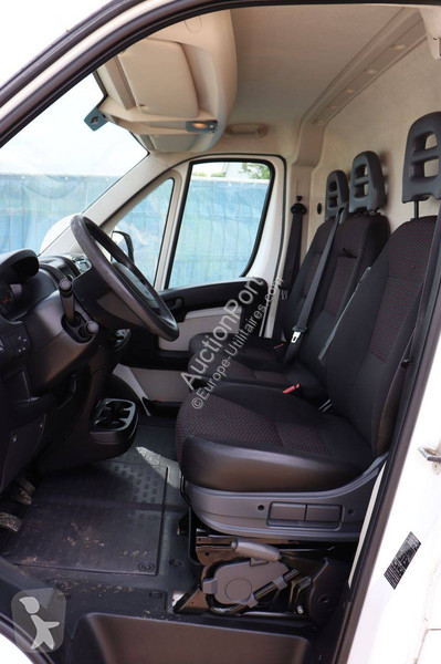 Peugeot  van