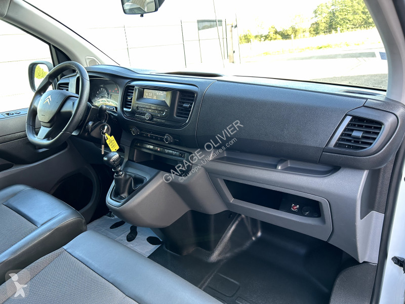 Коммерческий автомобиль Citroën M Bluehdi 120...