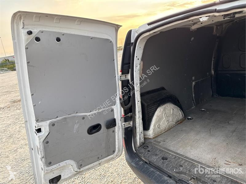 Haszongépjármű Renault Cargo Van (Inoperable)