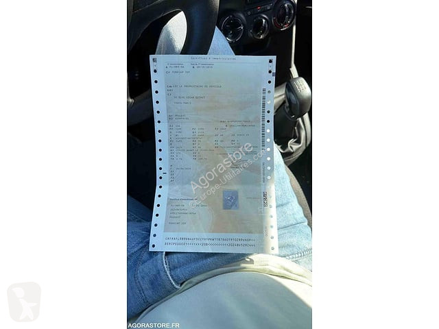 Коммерческий автомобиль