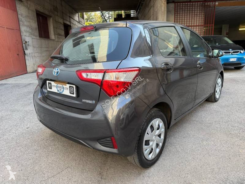 Furgoneta Toyota 1.5 VVT-I 100 hybride