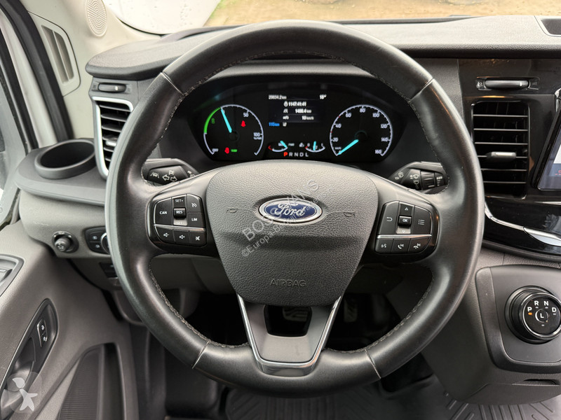Samochód dostawczy Ford 68kWh 184PK L2H2 317km...