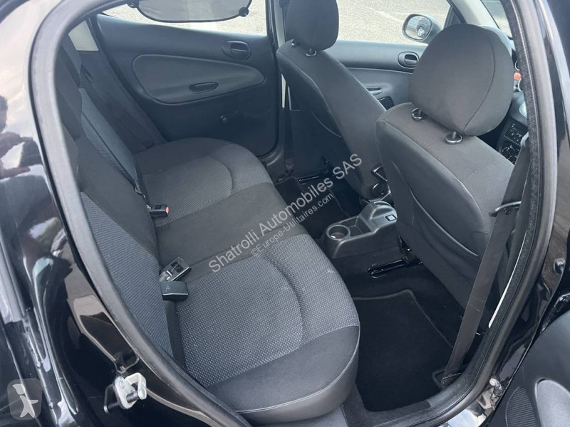 Autoutilitară Peugeot 1.1 i 60ch 4cv 5Portes...