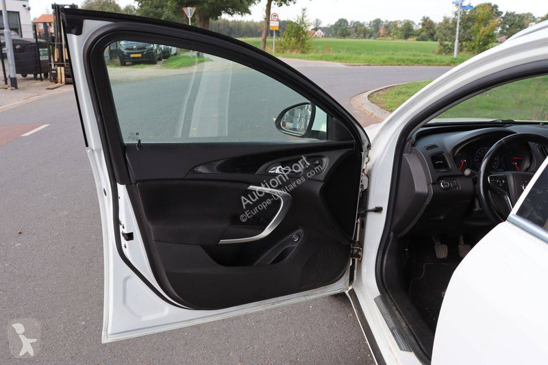 Véhicule utilitaire Opel Sports SW