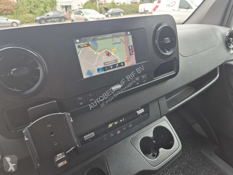 Véhicule utilitaire Mercedes 316 CDI/ L2H1/Aut/...