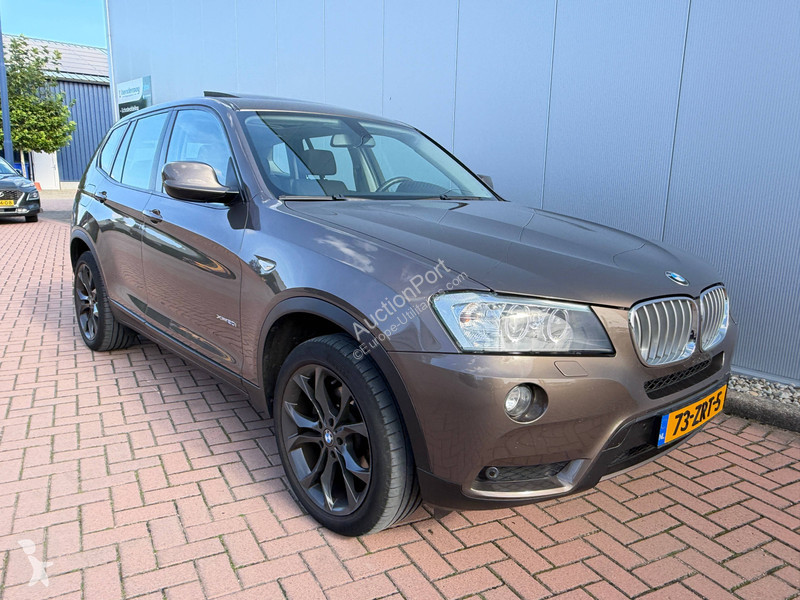 Véhicule utilitaire BMW