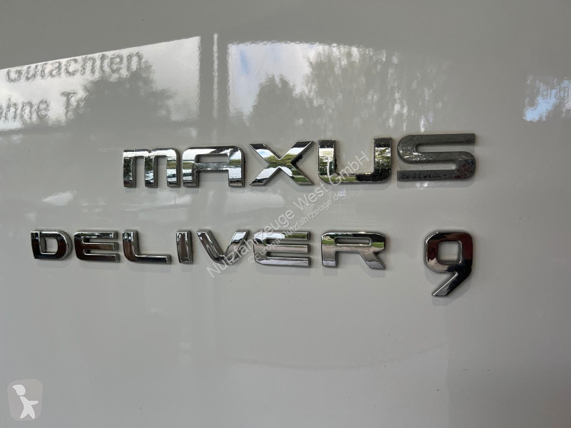 Véhicule utilitaire Maxus 9...