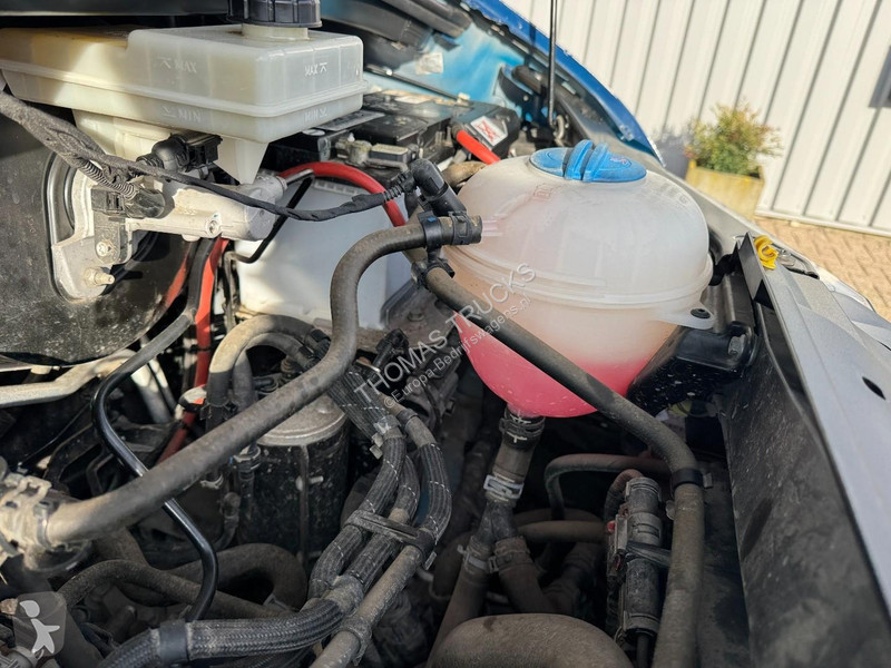 Véhicule utilitaire Volkswagen Doka, Crane HIAB...