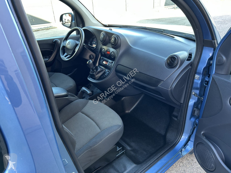 Véhicule utilitaire Mercedes Long 111 1.5 CDI...