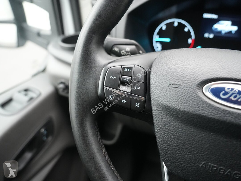 Véhicule utilitaire Ford 130pk