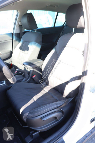Véhicule utilitaire KIA