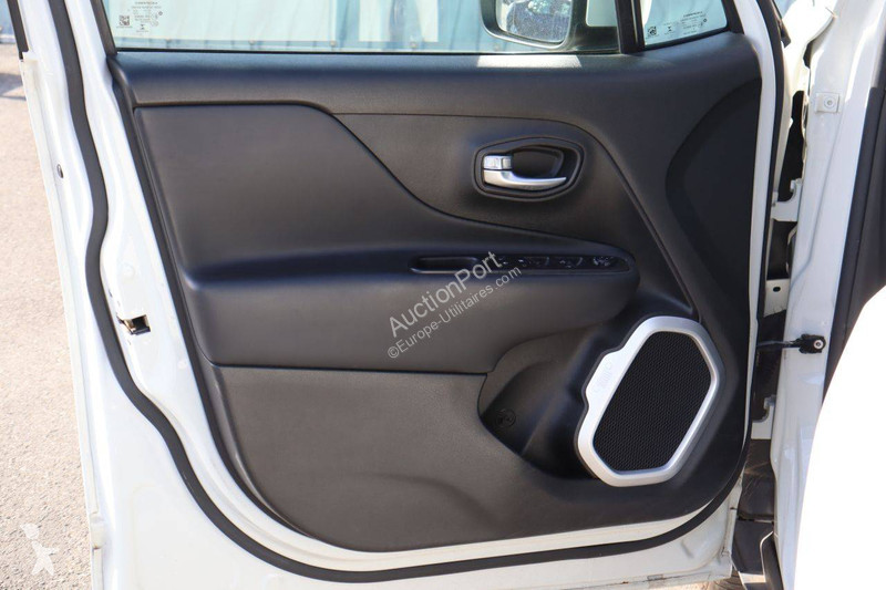 Véhicule utilitaire Jeep