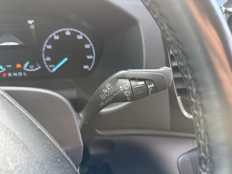 Véhicule utilitaire Ford e 68kWh 184PK E-