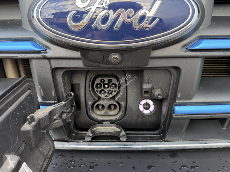 Véhicule utilitaire Ford e 68kWh 184PK E-