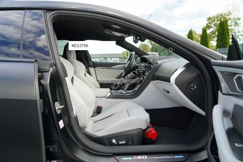 Véhicule utilitaire BMW M8